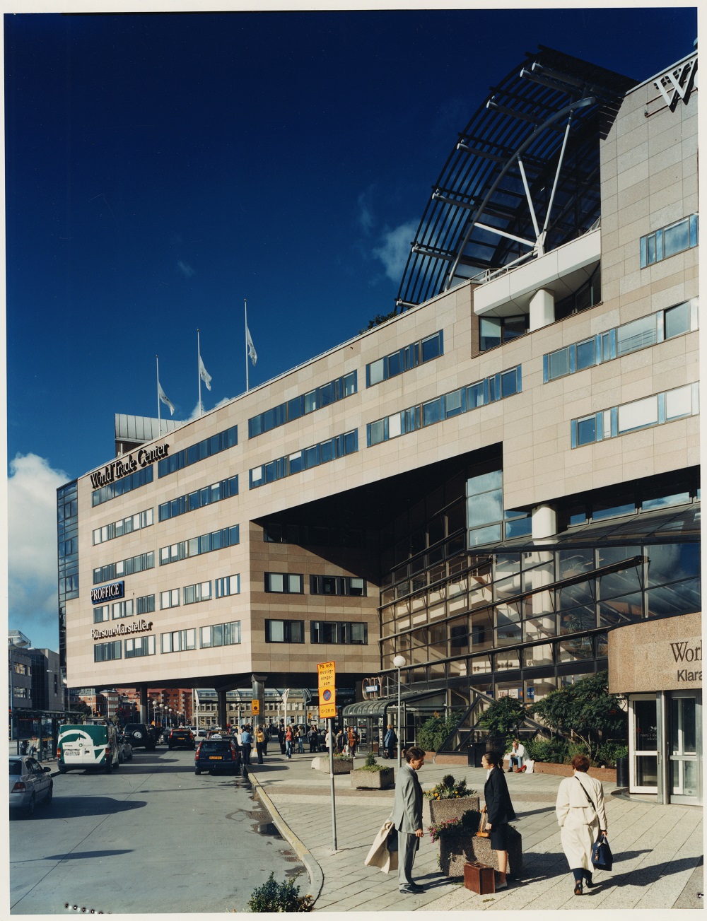 World Trade Center vid Stockholms central uppfördes av Hufvudstaden, SIAB och Lundbergs.