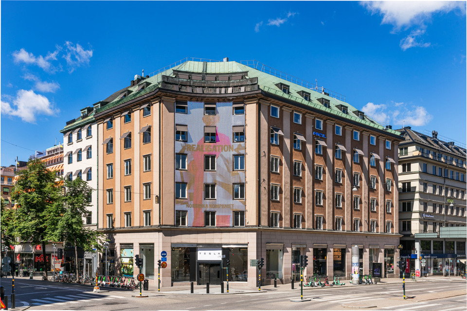 Korsningen Sveavägen Kungsgatan i Stockholm.