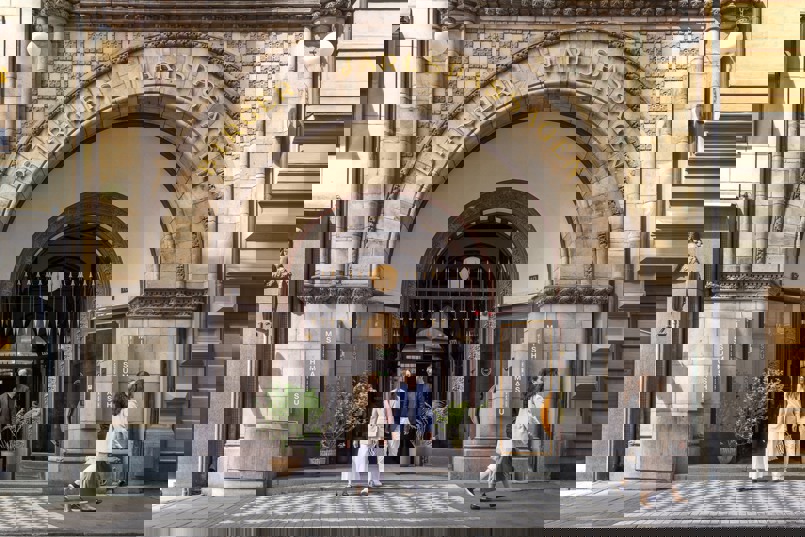 Hufvudstaden_Sommarfotografering_Stockholm_2025_Emelie Otterbeck_MG_8194 (1).jpg